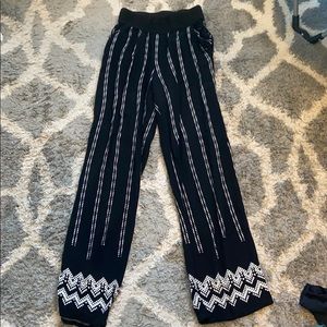 Patterned flare pants
